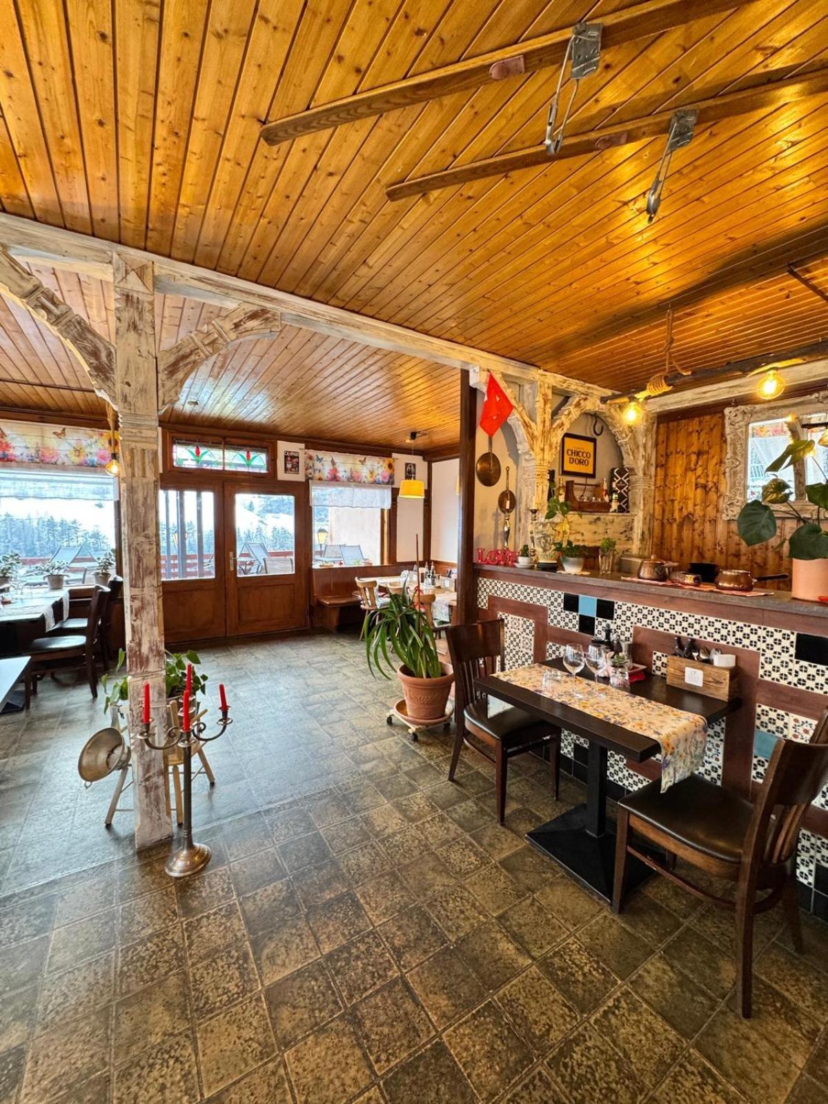 Hotel Post Cunter Biancardi سافونين المظهر الخارجي الصورة