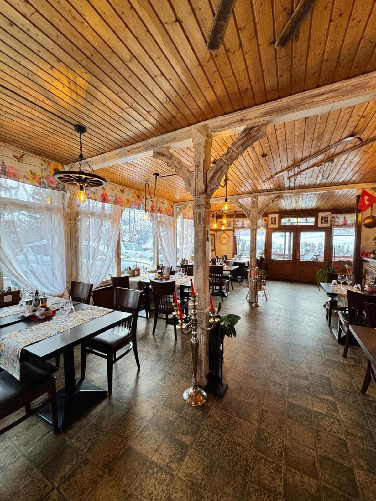 Hotel Post Cunter Biancardi سافونين المظهر الخارجي الصورة