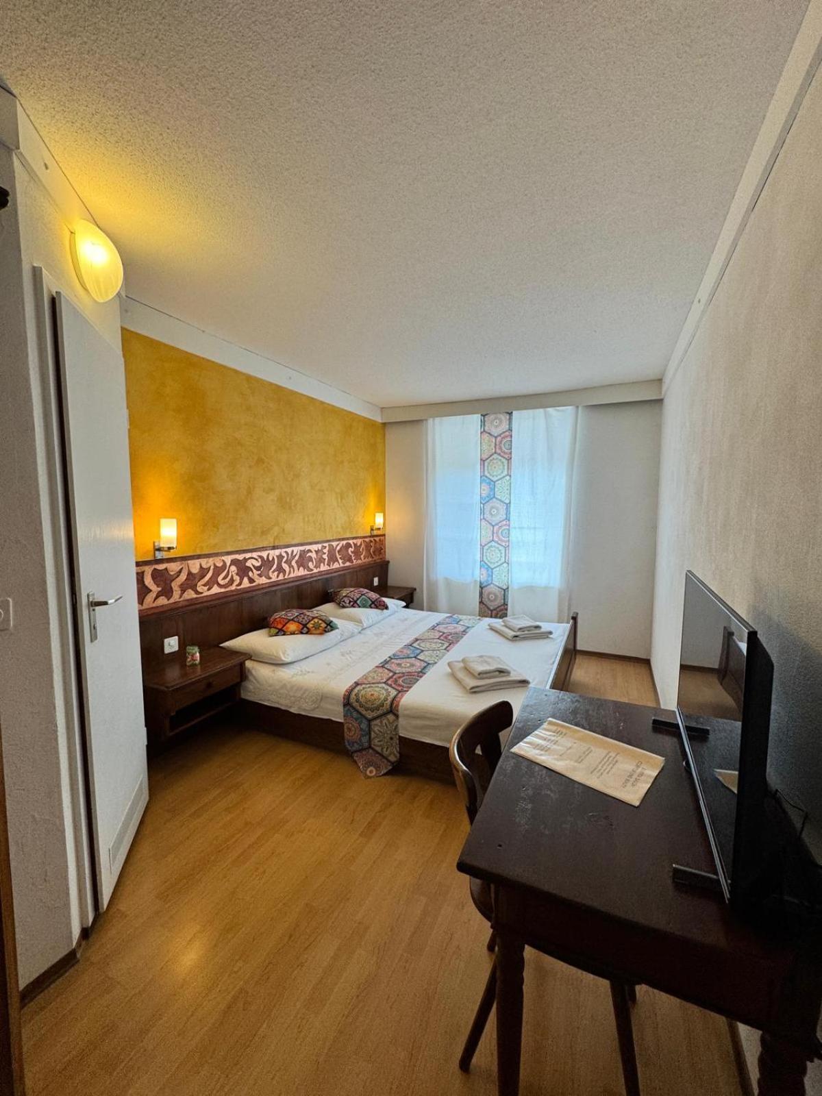 Hotel Post Cunter Biancardi سافونين المظهر الخارجي الصورة